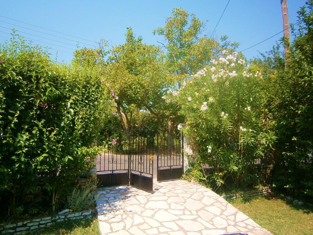 Villa Frias Asprogerakata Phòng bức ảnh