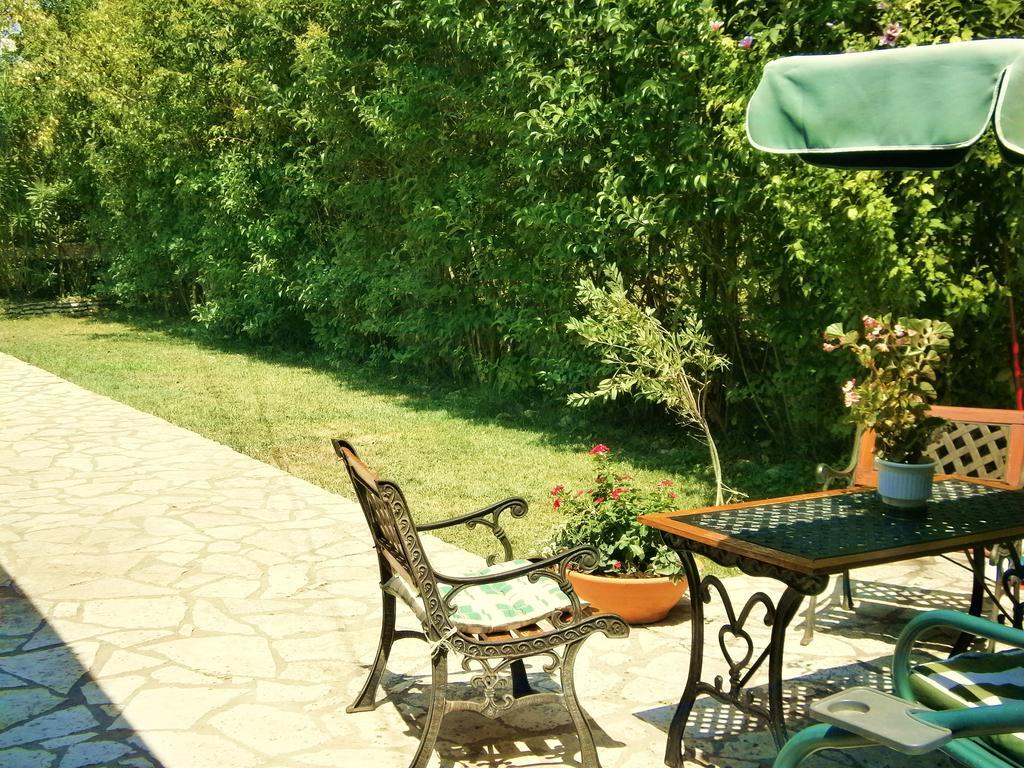 Villa Frias Asprogerakata Phòng bức ảnh