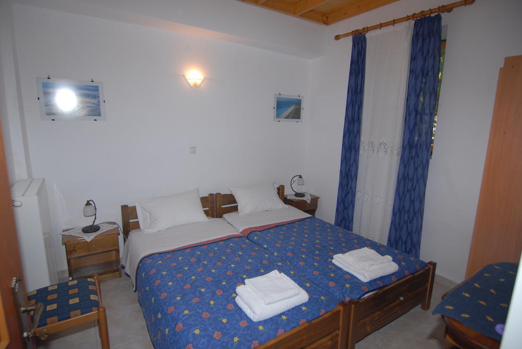 Villa Frias Asprogerakata Phòng bức ảnh