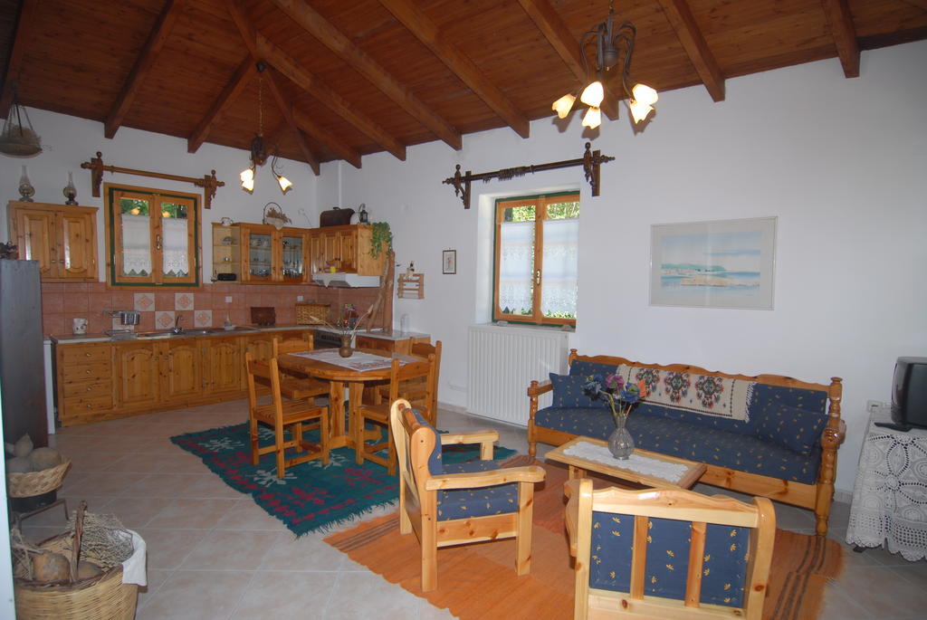 Villa Frias Asprogerakata Phòng bức ảnh
